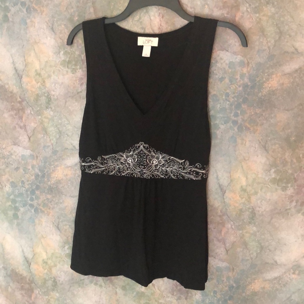 Ann Taylor LOFT V neck Tank